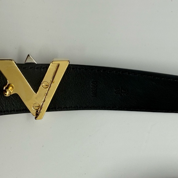 Louis Vuitton Twist Belt Epi Leather - Picture 6 of 7